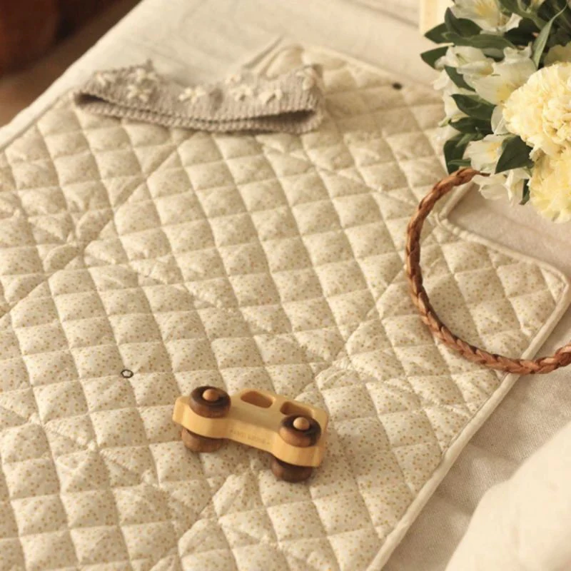 Organic Baby Travel Changing Mat - Image 12