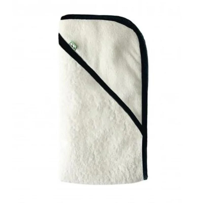 Classic Hooded Towel - Image 3