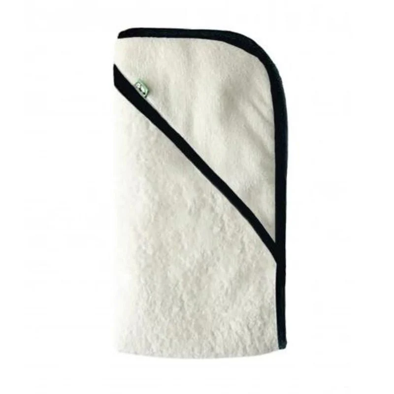 Classic Hooded Towel - Image 8