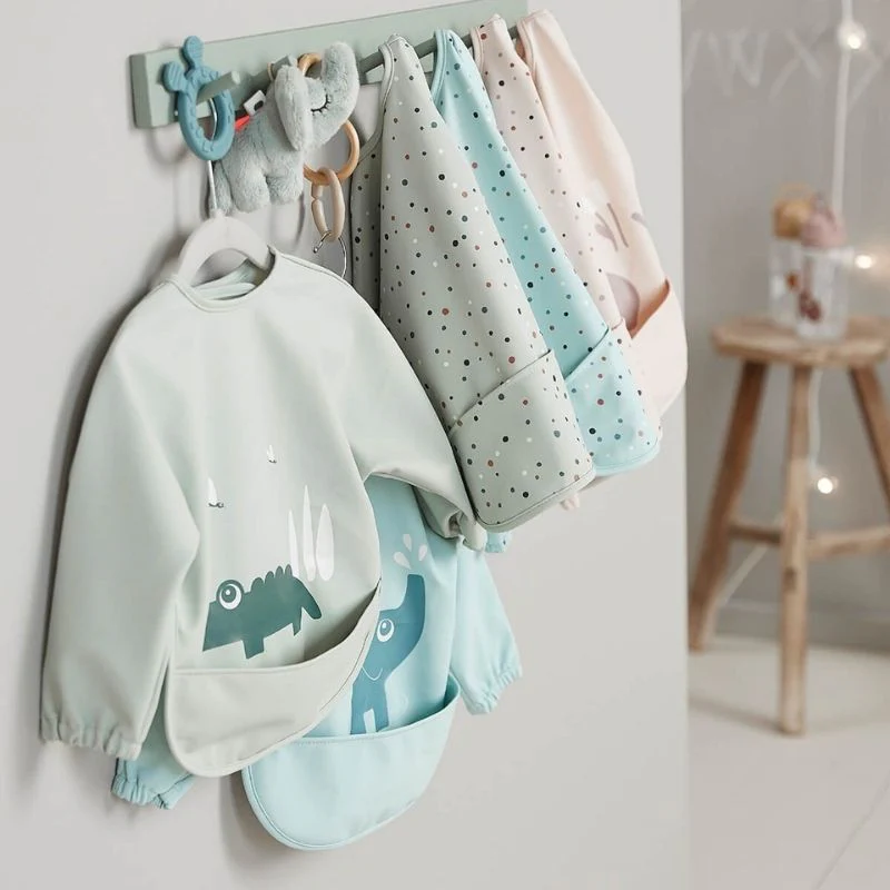 Sleeved Pocket Bib - Image 7