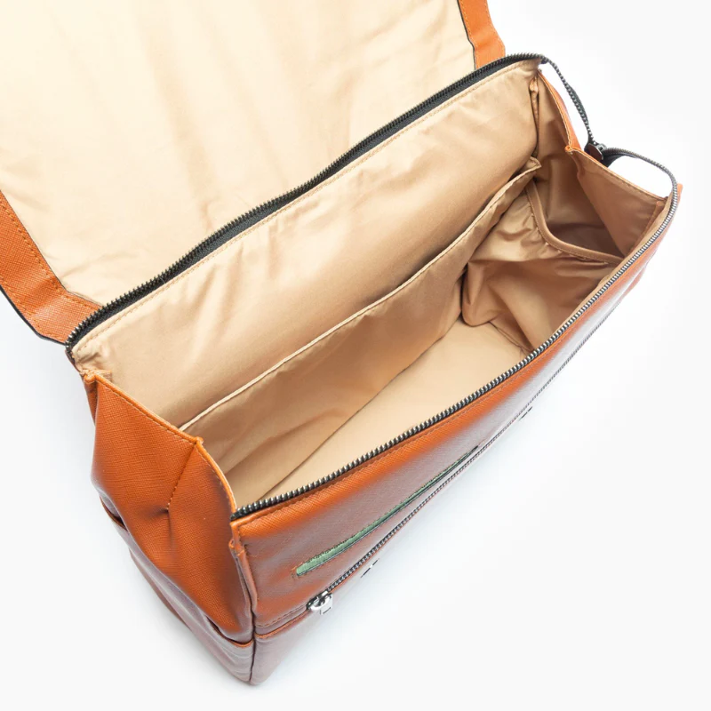 Cambridge Messenger Bag - Image 42