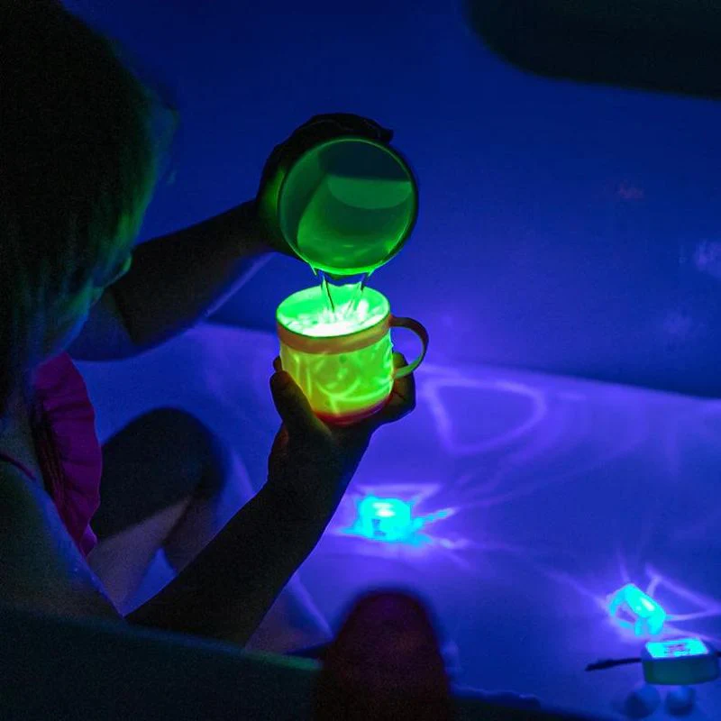 Glo Pals Light-Up Cubes - 4 pack - Image 12