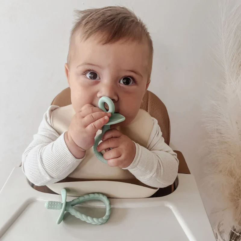 Itzy Pre-Feeding Teether Set - Image 5