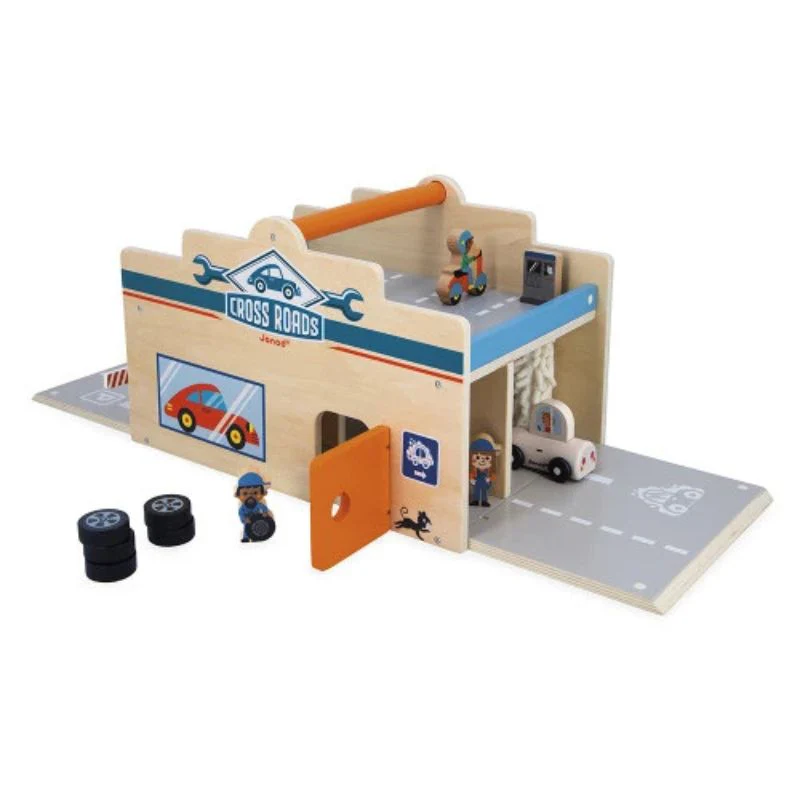 Wooden Garage - Cross Roads - Image 9