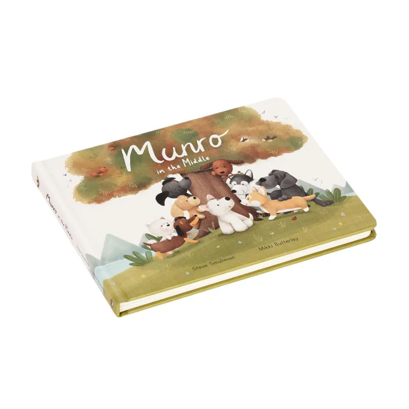 Munro in the Middle Book - Image 2
