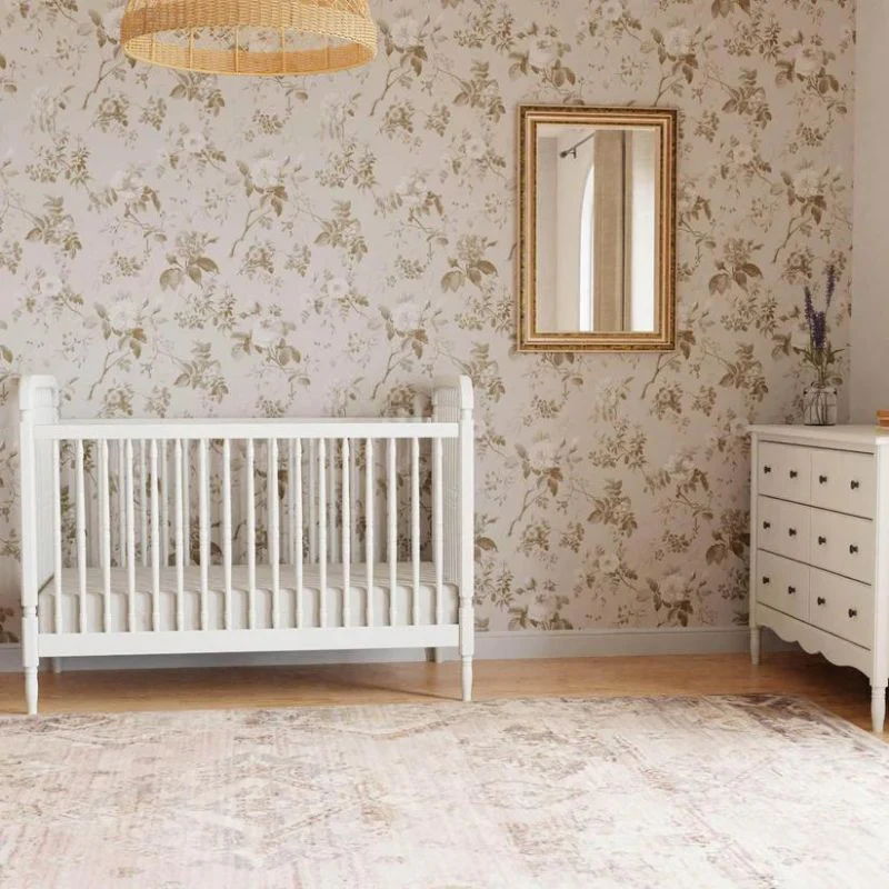 Liberty 3-in-1 Convertible Spindle Crib - Image 6