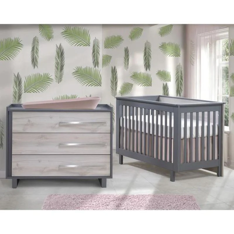 Metro Convertible Crib and 3 Drawer Dresser Combo - Image 6