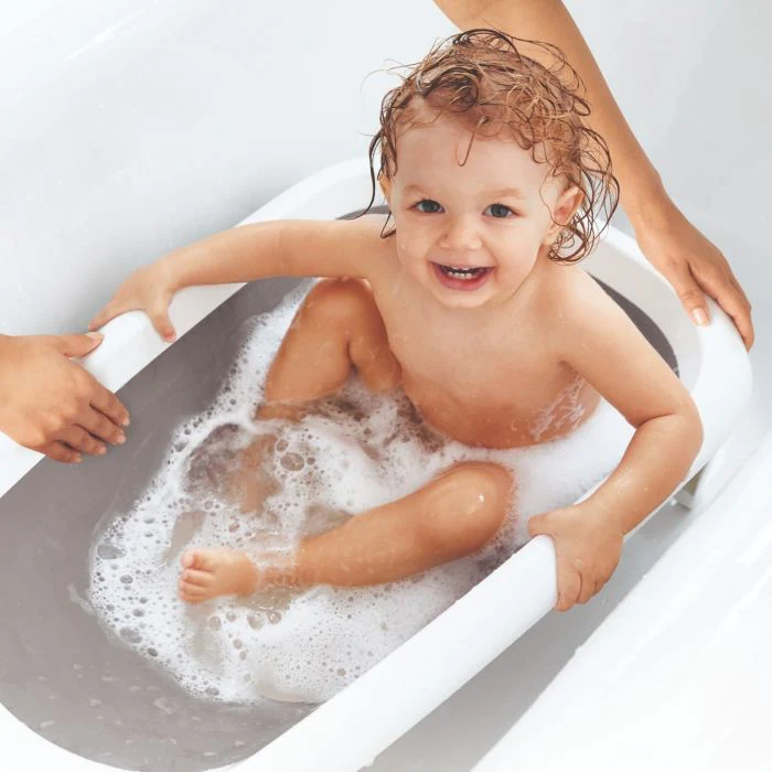 Splash & Store Infant Bath Tub - Image 9