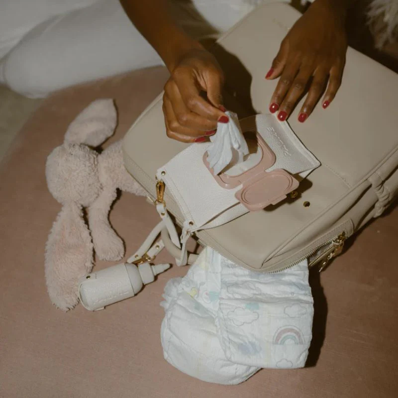 Cleansing Hand and Body Wipes - Image 3