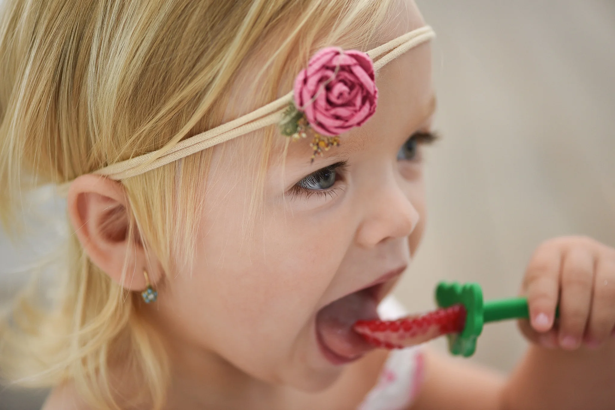 Raz-Berry Spoon - Image 4