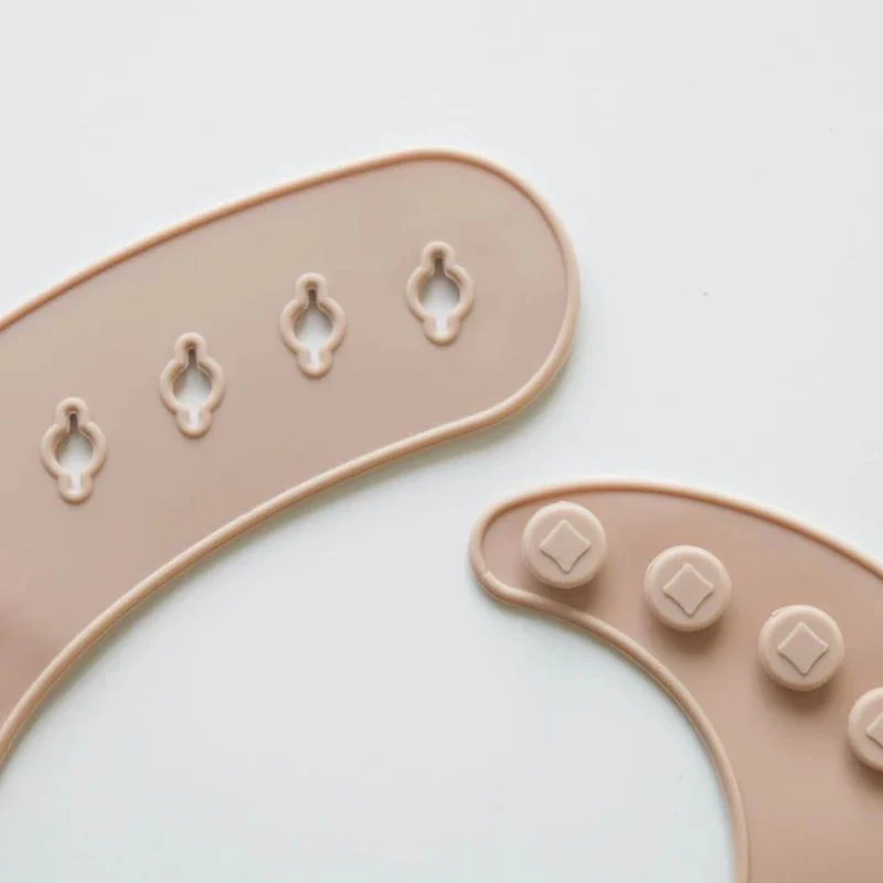 Silicone Bibs - Image 21