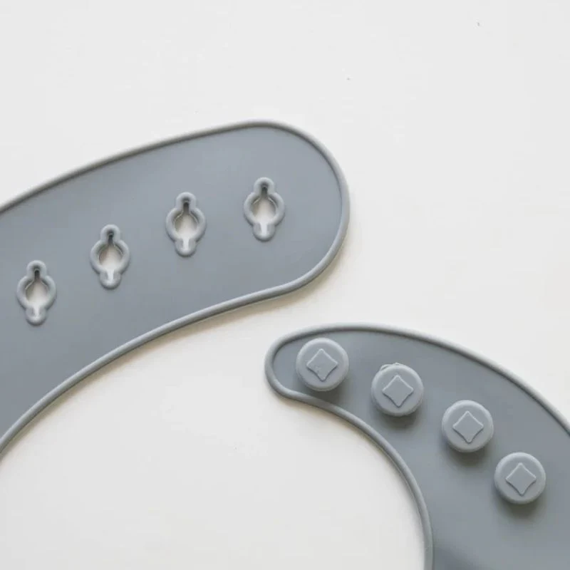 Silicone Bibs - Image 24