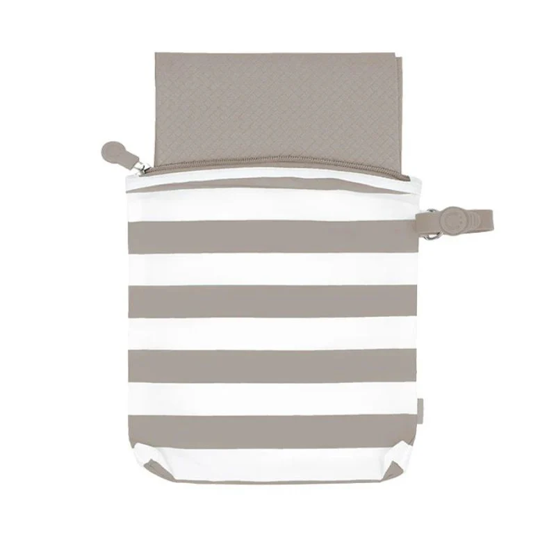 Changing Mat & Bag - Image 14