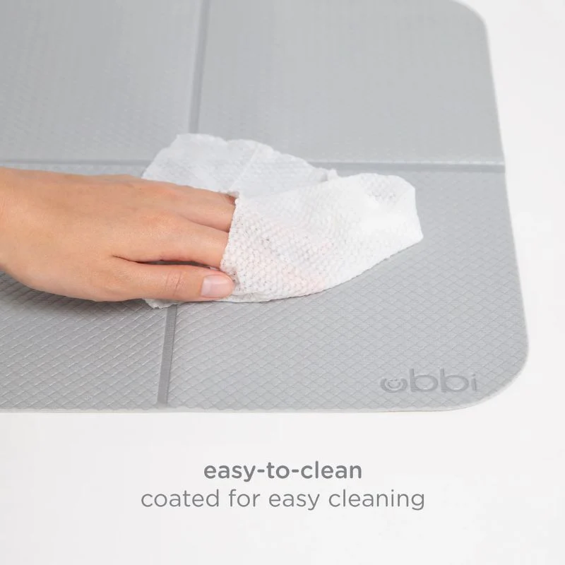 Changing Mat & Bag - Image 8