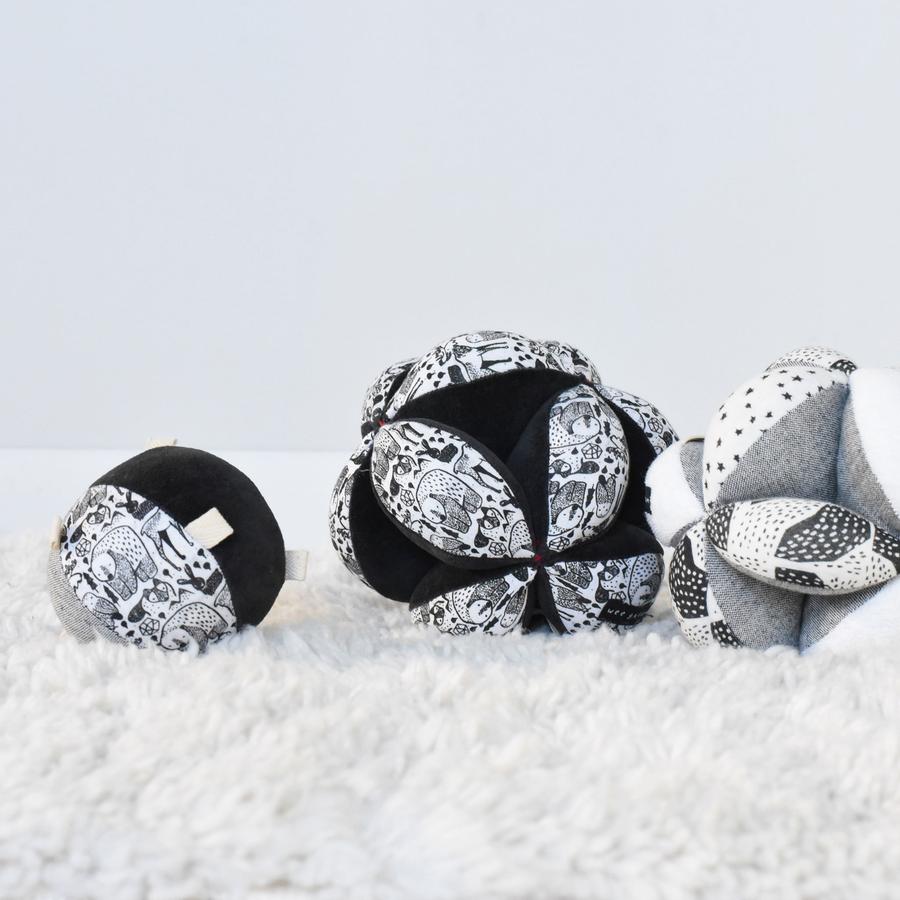 Taggy Ball With Rattle - Image 2